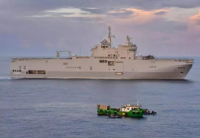 Navio interceptado pela Marinha da França