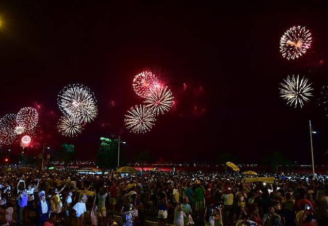 No Brasil, a maioria dos Estados já anunciou a suspensão das festividades de Ano Novo | Wikimedia Commons