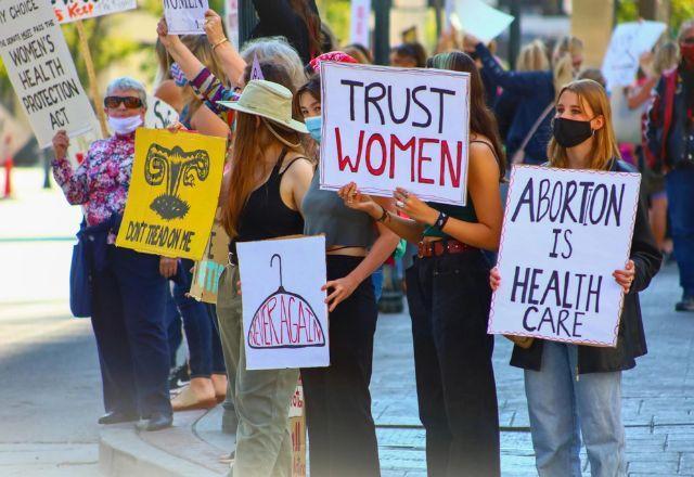 Nos Estados Unidos, o direito ao aborto baseava-se na jurisprudência Roe vs. Wade, de 1973 | Unsplash