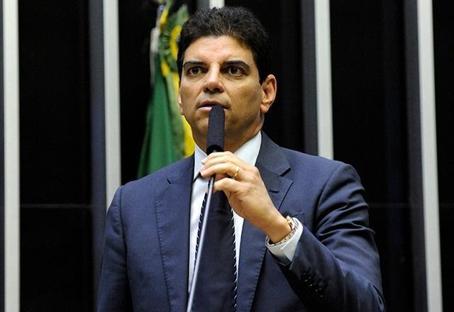 Nova regra fiscal: votação deve ocorrer na quarta-feira (26)