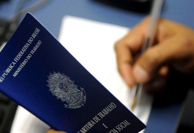 Número de empregados sem carteira assinada no setor privado também aumentou, com cerca de 11,7 milhões de pessoas | Agência Brasil