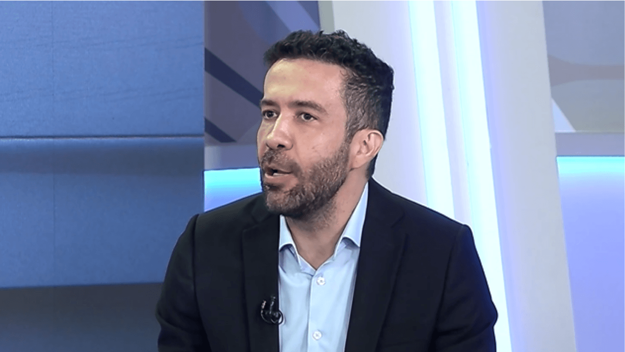 Janones nega fake news, mas admite uso de “meias verdades” Janones nega fake news, mas admite uso de “meias verdades”