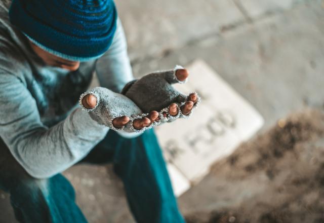 O índice de prevalência de desnutrição aumentou significavelmente entre 2019 e 2020 e durante a pandemia da covid-19 aumentou lentamente   | Freepik