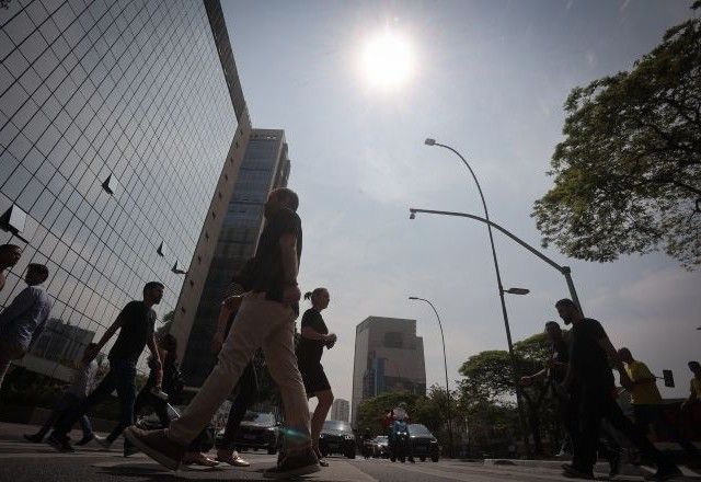 O período será característico do inverno, com céu pouco nublado, grande variação de temperatura ao longo do dia, amanhecer frio e tardes quentes | Divulgação/Agência SP