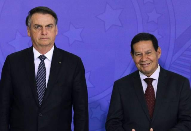 O presidente Jair Bolsonaro e o vice, Hamilton Mourão