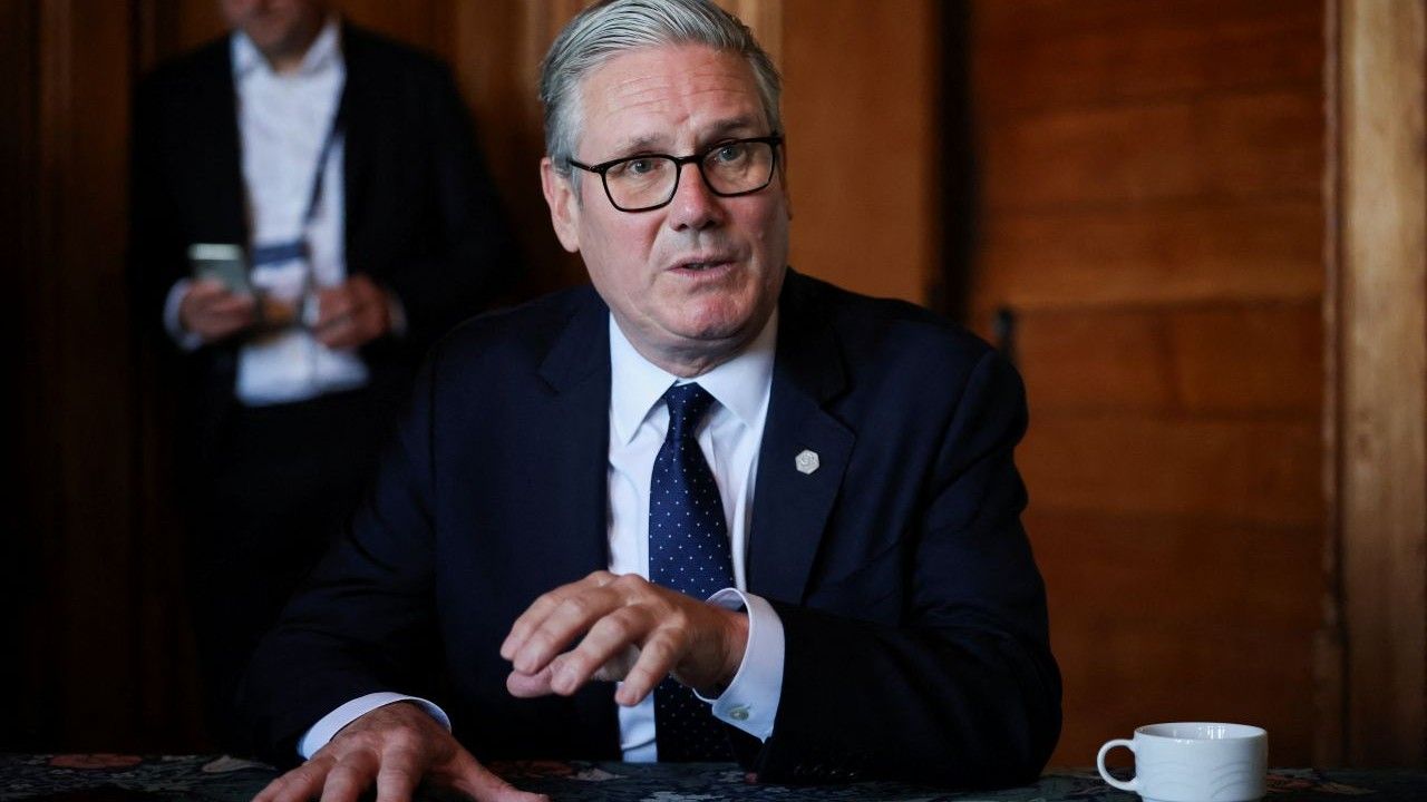 O primeiro-ministro do Reino Unido, Keir Starmer, participa da cúpula do G7 em Évian, 17 de junho de 2026 | Reuters/Isabel Infantes/Pool