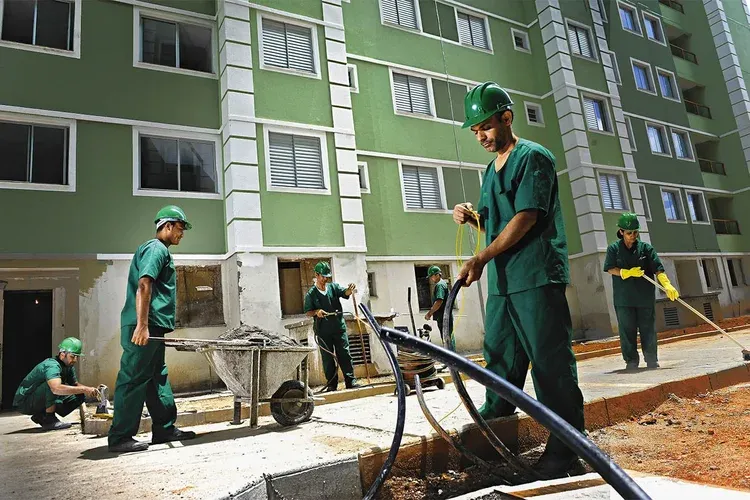 Construtoras ganham R$ 10 tri no mundo; brasileira é top 100
