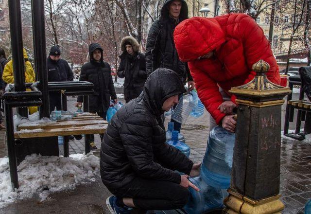 Cifra aumentou 10 milhões no período de um ano, sobretudo em meio à guerra da Rússia contra a Ucrânia | UNOCHA/Oleksandr Ratushniak