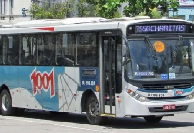 Ônibus da Auto Viação 1001