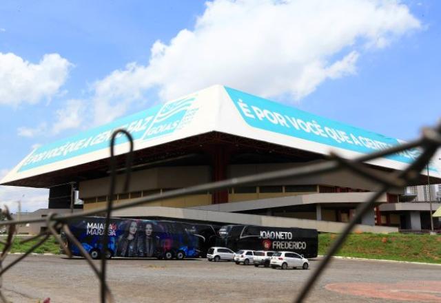 Ônibus de sertanejos na Goiânia Arena