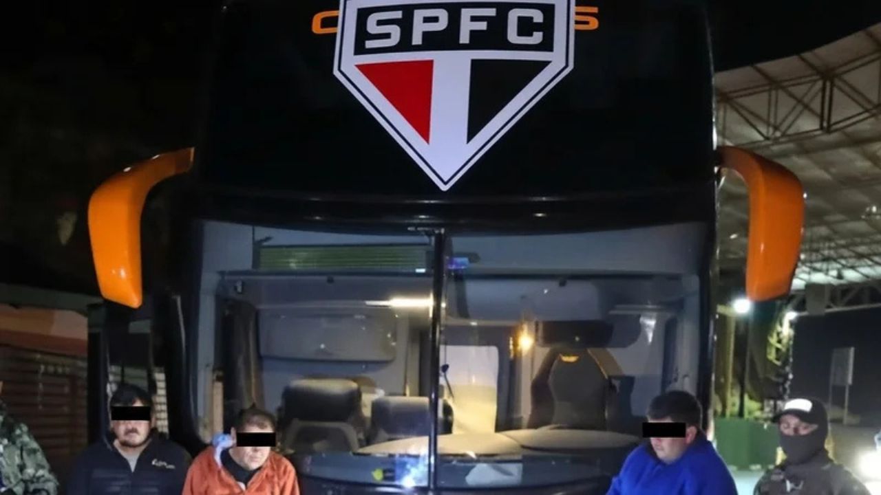 Onibus Do Sao Paulo E Parado Com 86 Kg De Maconha Na Bolivia
