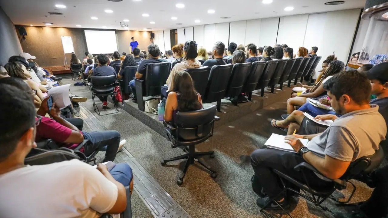 Imagem da notícia: Governo autoriza concursos públicos para CGU e ANPD Imagem da notícia: Governo autoriza concursos públicos para CGU e ANPD