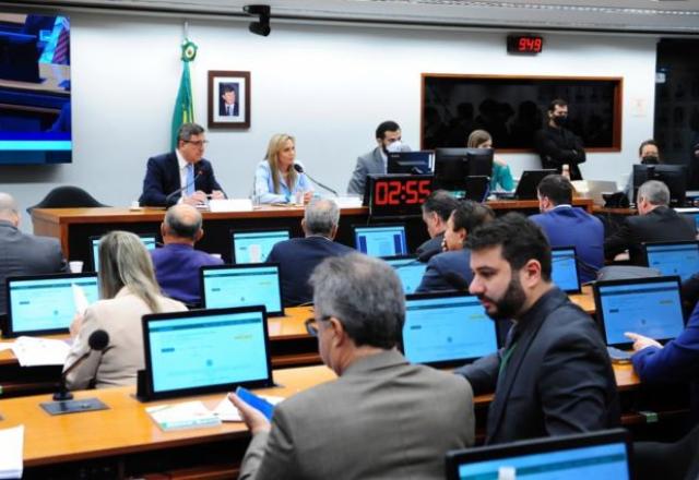PEC dos Benefícios foi aprovada na comissão especia