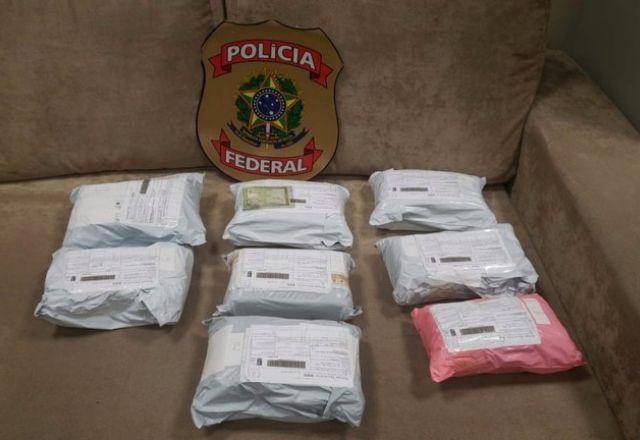 Fraude era feita por meio da confecção de etiquetas falsas que eram coladas por cima das originais | Divulgação/PF