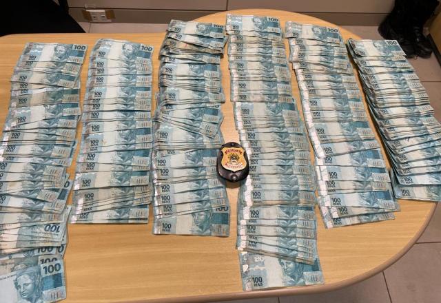 PF apreende R$ 61 mil em dinheiro com irmã de candidata no AM