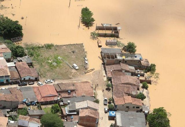 Reflexos das chuvas já deixaram 27.205 pessoas desabrigados e 69.132 desalojados | Isac Nobrega/PR