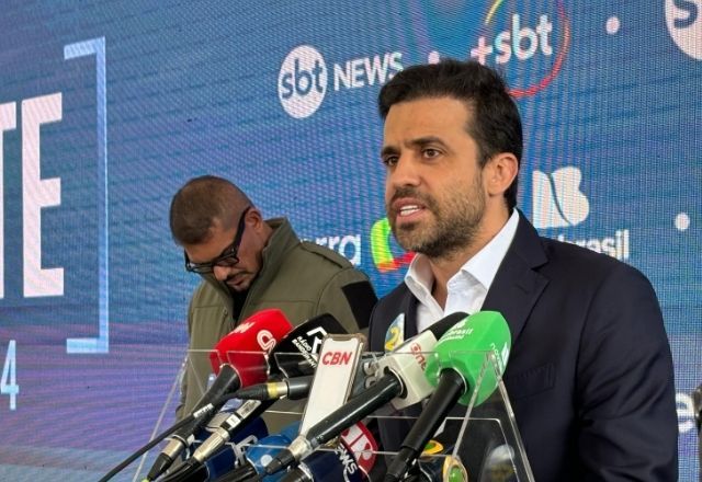 Pablo Marçal (PRTB) chega para o debate do SBT | SBT