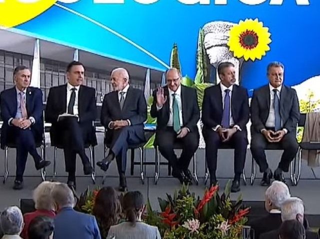 Lula comemora novo encontro dos Três Poderes: “Saberão se respeitar”