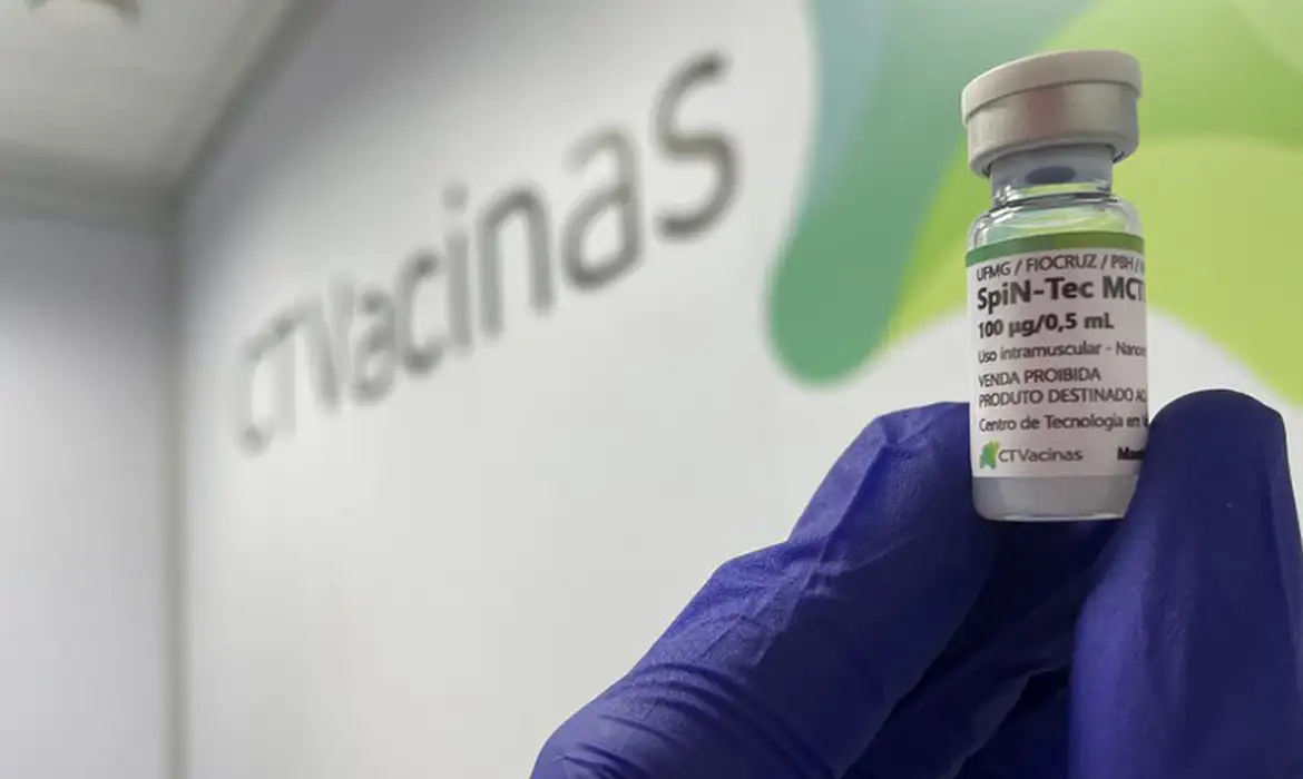 País publicou primeiro artigo científico sobre testes de segurança | Virgínia Muniz/CTVacinas