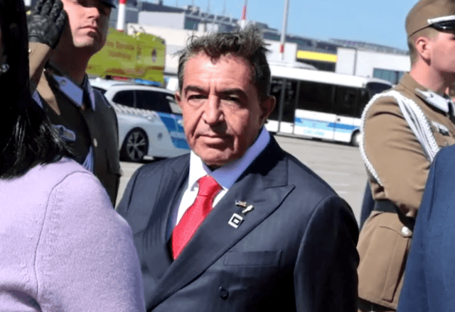 Senador diz que conselheiro de Trump deve se retratar por ofender mulheres brasileiras