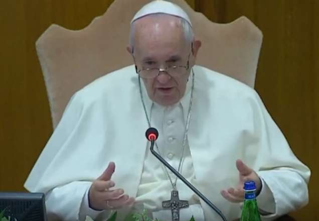 Papa abre reunião sobre Amazônia com pedido de respeito aos índios Papa abre reunião sobre Amazônia com pedido de respeito aos índios