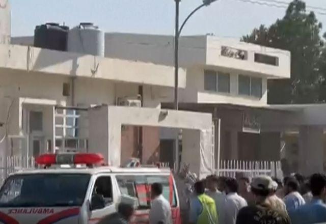 Número de mortos em atentado terrorista no Paquistão sobe para 44 Número de mortos em atentado terrorista no Paquistão sobe para 44