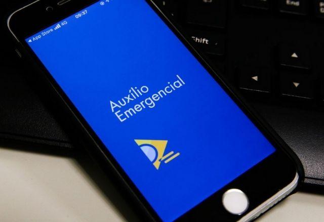 Nascidos em abril podem sacar o auxílio emergencial