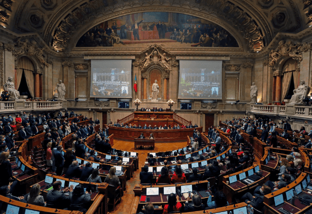 Portugal aprova lei que endurece regras para brasileiros obterem cidadania