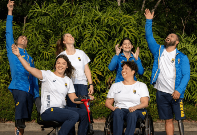 Parte da equipe brasileira que irá competir na Paralímpiada | Reprodução/Comitê Paralímpico Brasileiro