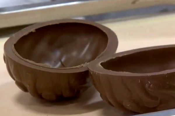 Páscoa já movimenta contratações temporárias no setor alimentício Páscoa já movimenta contratações temporárias no setor alimentício