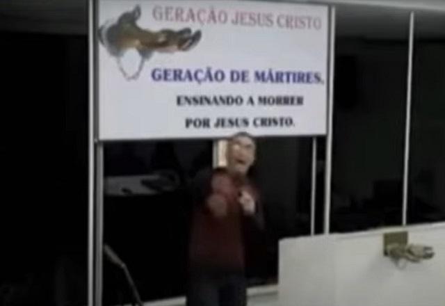 Pastor ataca negros e homossexuais em culto de igreja no RJ