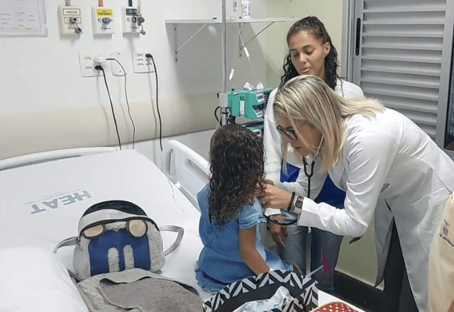 Pérola, de 3 anos, tem alta após cair e bater a cabeça em escorregador no RJ | Reprodução