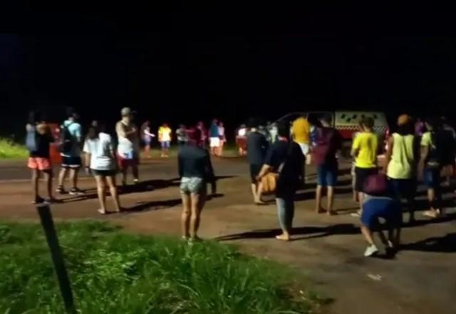 Pessoas que participavam da caminhada