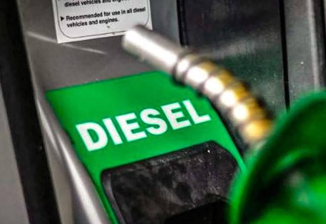 Bomba de combustível com abastecimento de diesel | Divulgação
