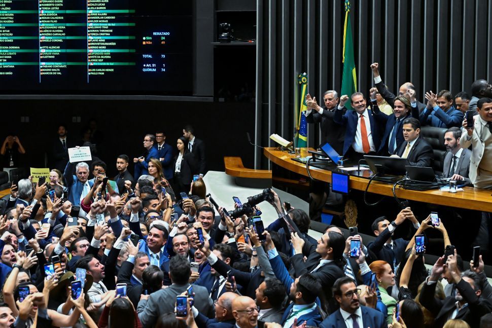 PL da Dosimetria: veja como votaram deputados e senadores na derrubada do veto de Lula PL da Dosimetria: veja como votaram deputados e senadores na derrubada do veto de Lula