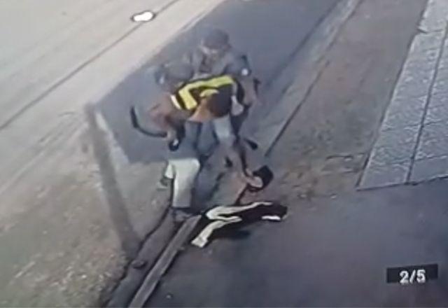 Pms entram em luta corporal com suspeito que rouba arma e atira nos militares