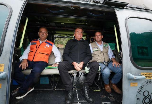 Poder Expresso: Bolsonaro sobre Petrópolis: Vimos imagens de guerra
