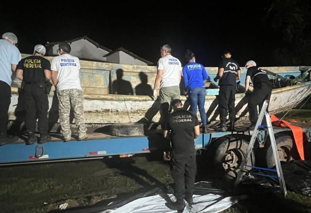 Polícia Federal registra 9 corpos em embarcação que naufragou no Pará