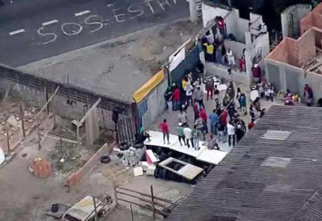 Polícia Militar acompanha reintegração de posse em São Paulo