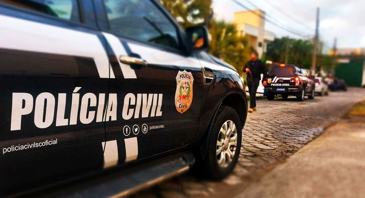 Polícia de SC apreende menina de 12 anos após alerta dos EUA