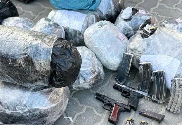 Policiais encontram 40 quilos de drogas | Divulgação  PMRJ