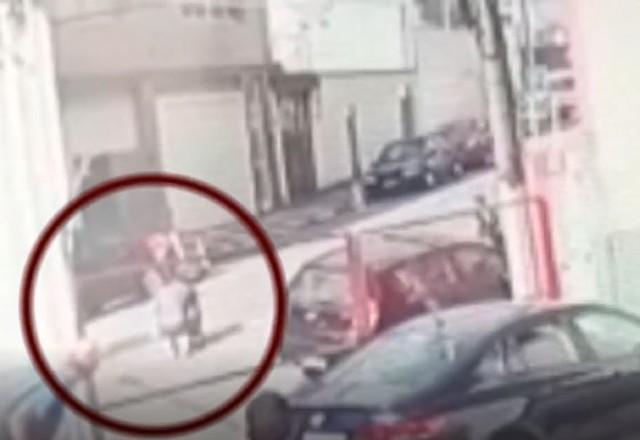 Policial é baleado ao ser assaltado com filho de 5 anos