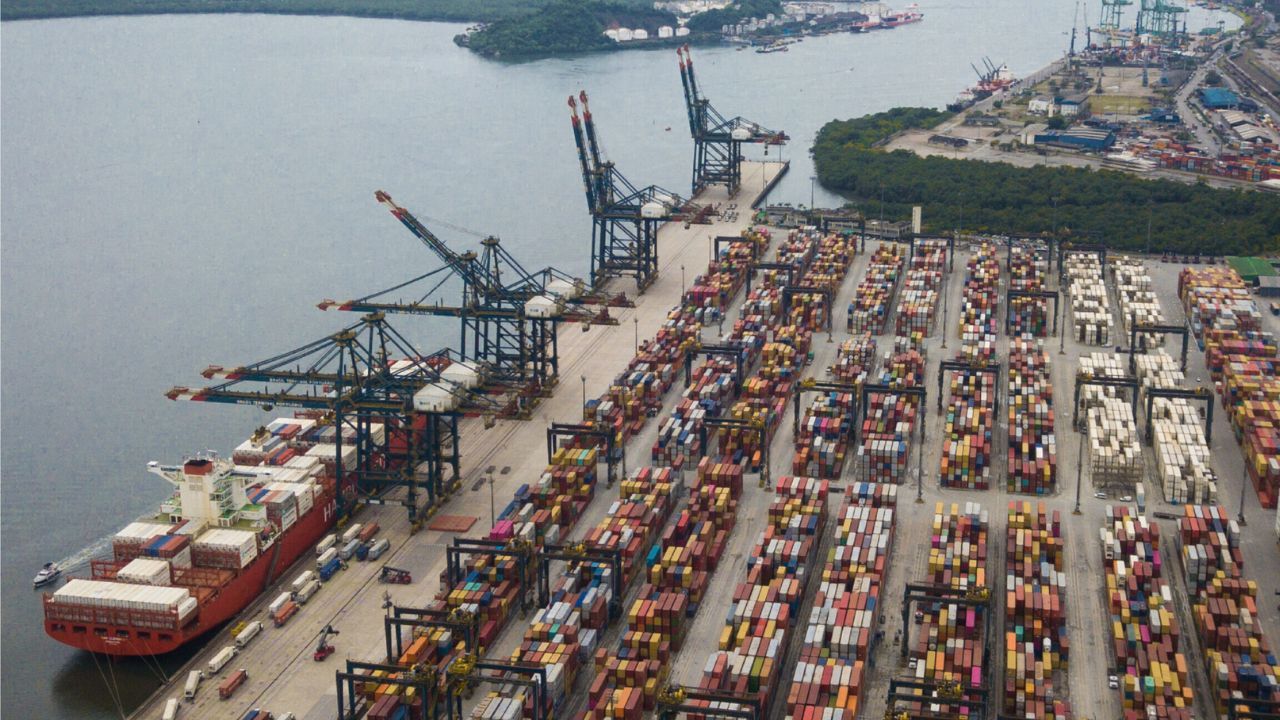 Imagem aérea do Porto de Santos, no litoral de São Paulo | Foto: Divulgação/Porto de Santos