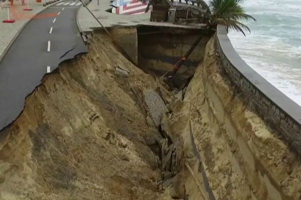 Prefeitura do Rio inicia obras no calçadão da Praia da Macumba