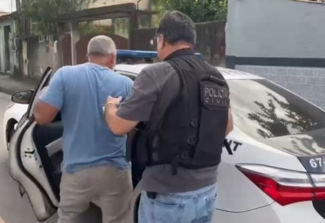 Momento em que homem é preso no Rio de Janeiro | Reprodução/Polícia Civil