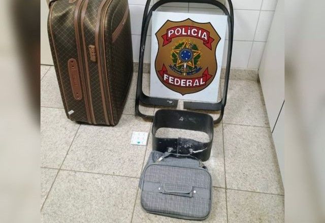 Presa pretendia embarcar em voo para Londres com destino a Milão | Divulgação/PF