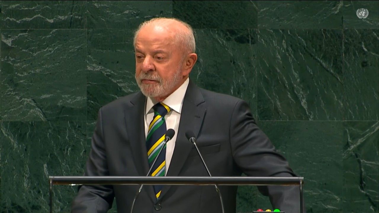 Na ONU, Lula diz que Brasil 'não cabe no quintal de ninguém'