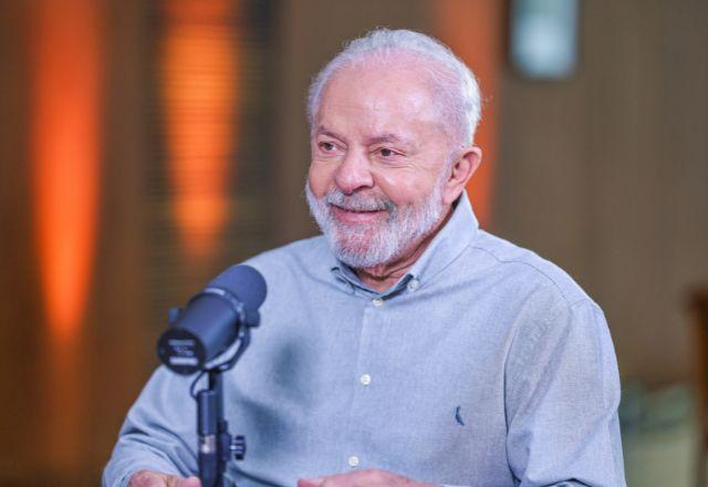 Presidente Lula sorrindo