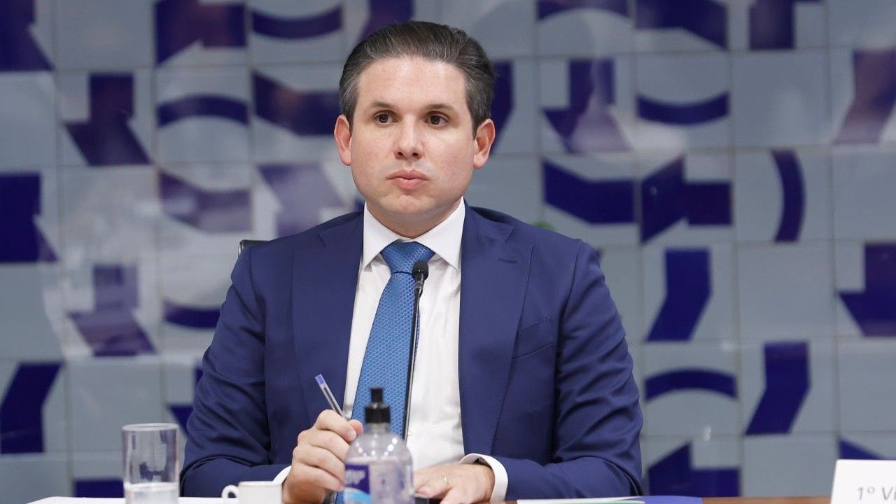 Motta diz que recebeu do governo PL que sobe limite do MEI