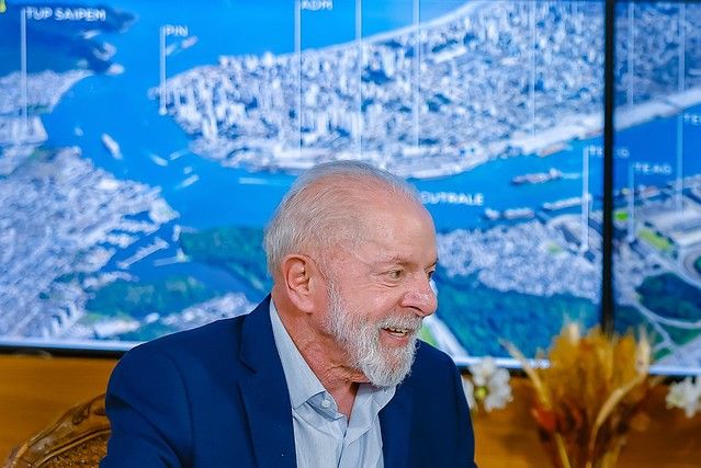 "PIB crescendo é mais emprego e renda na mão dos brasileiros e das brasileiras", escreveu Lula no X | Ricardo Stuckert/PR